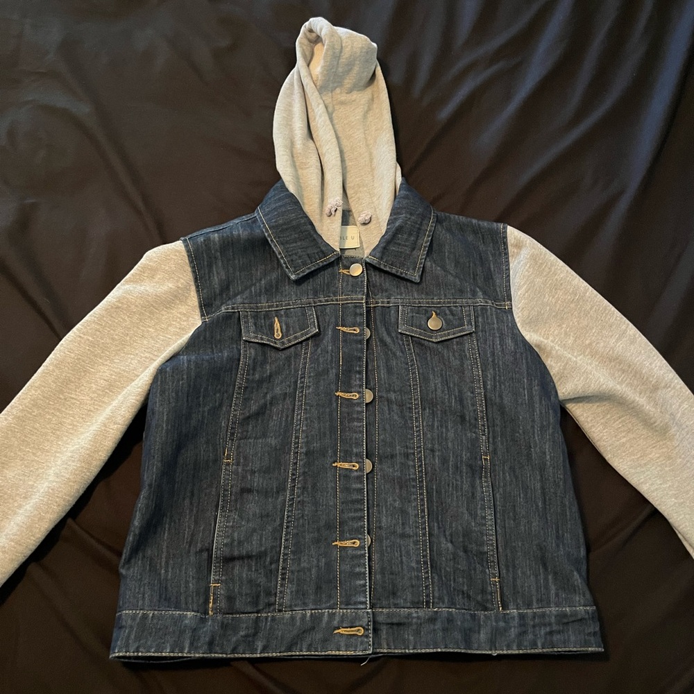 Jean jacket with hood